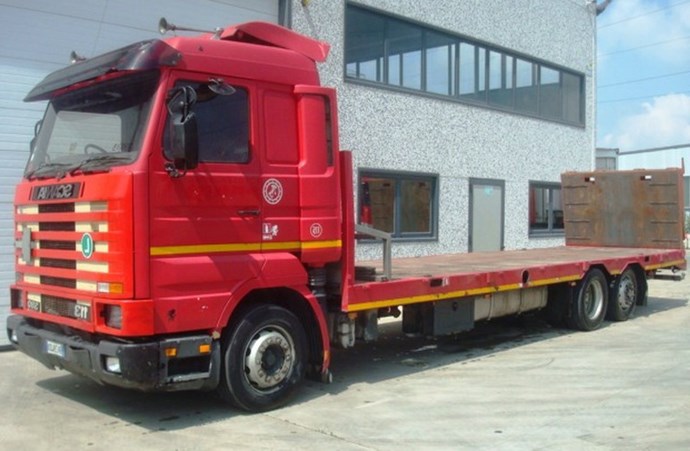 Scania 113 E